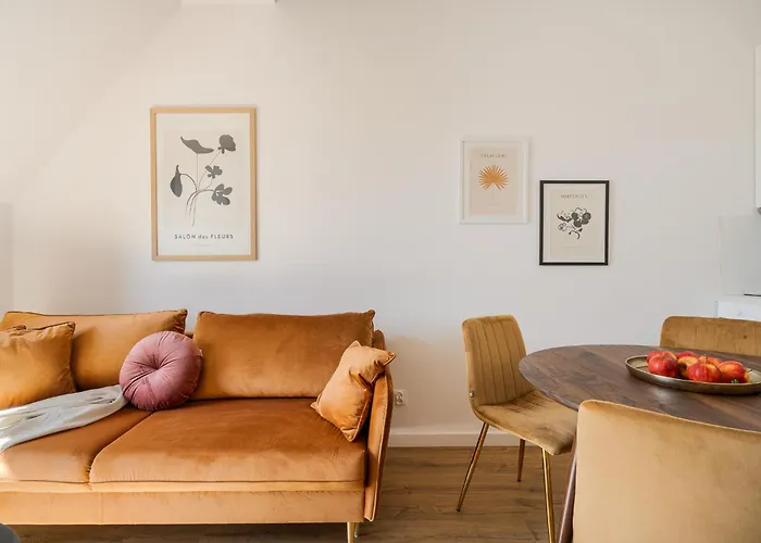 Stylowe M2 Na Jana Pawla Ii ヴロツワフ